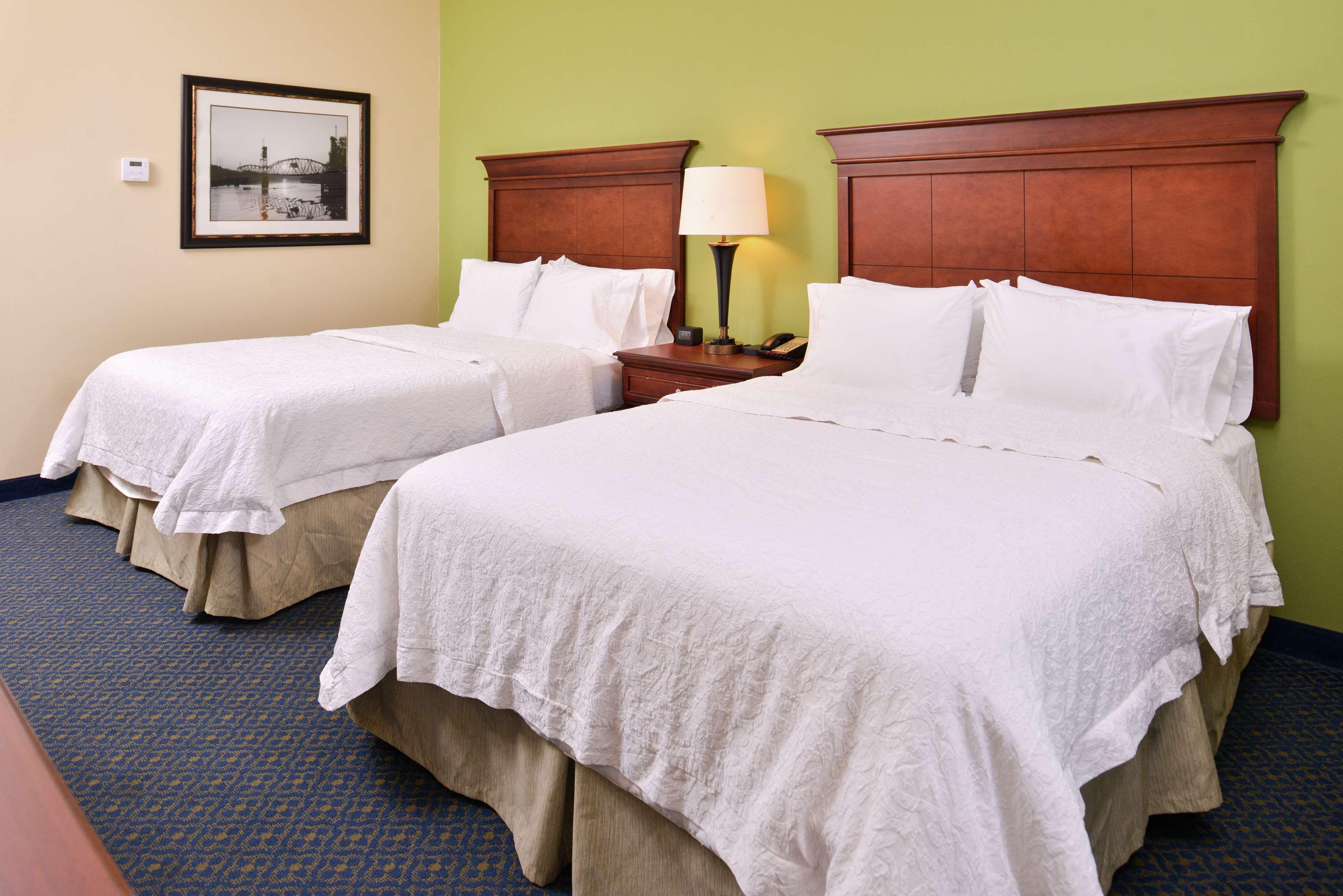 Hampton Inn Jackson-College Avenue Exterior photo