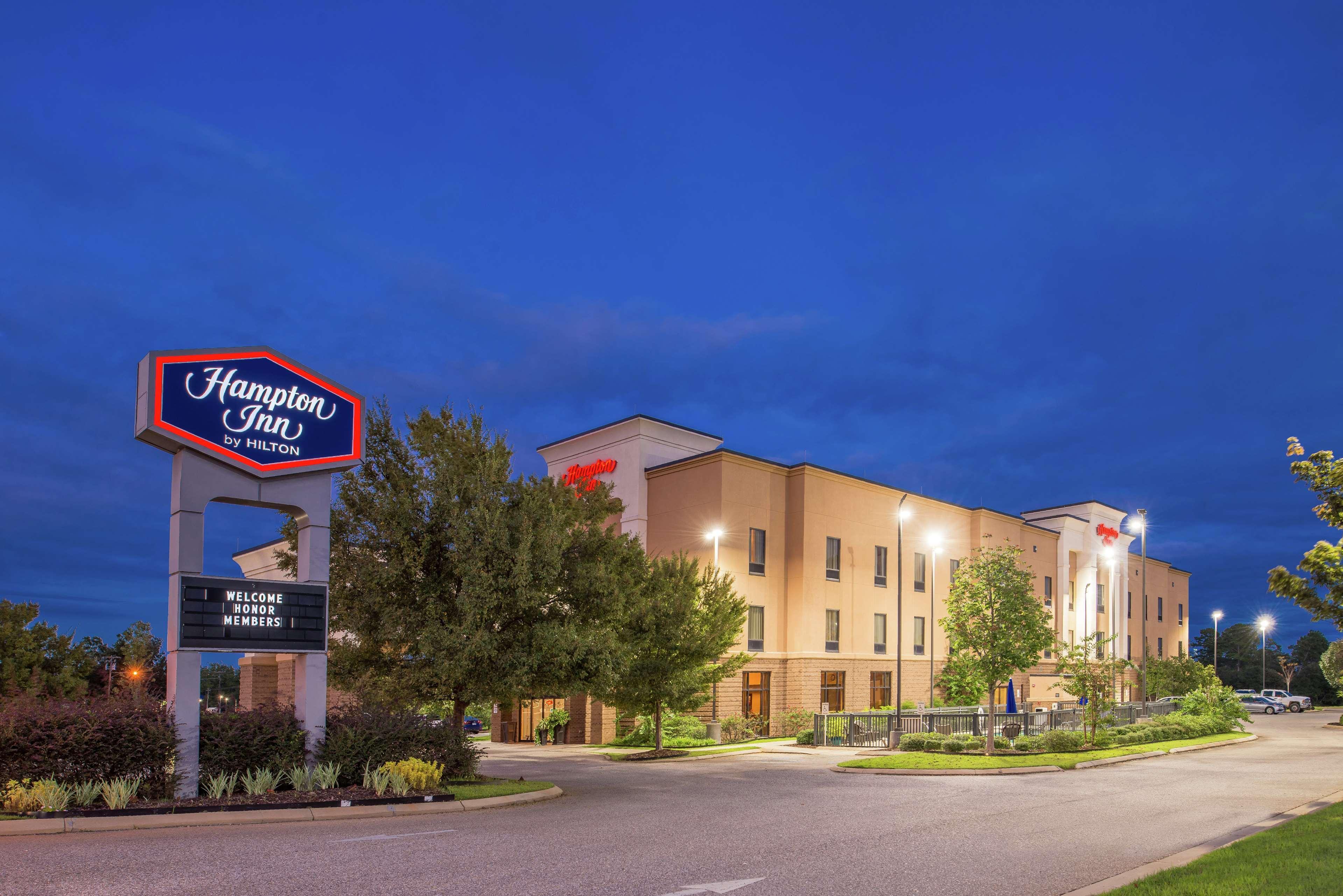 Hampton Inn Jackson-College Avenue Exterior photo